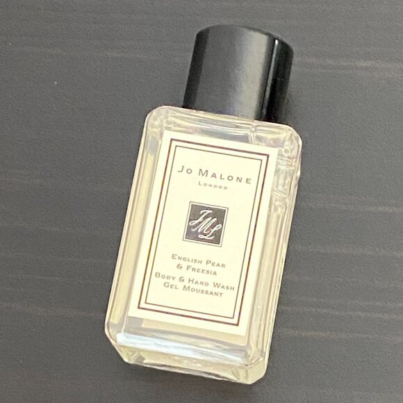Jo Malone English Pear & Freesia Body and Hand Wash - Picture 6 of 12